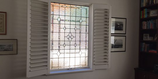 clear textured awning window