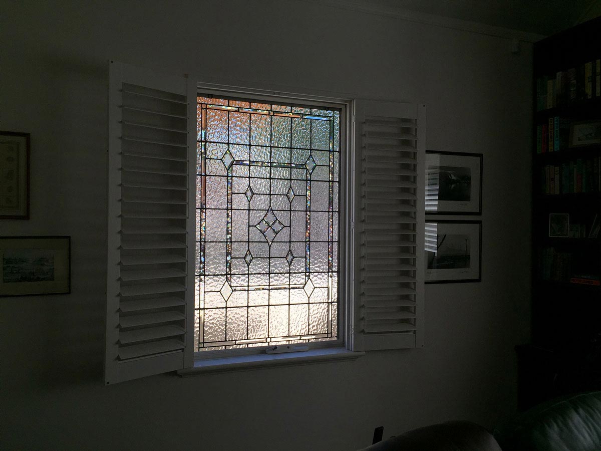 clear textured glass window claremont