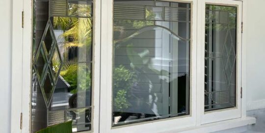 bevelled zinc came windows